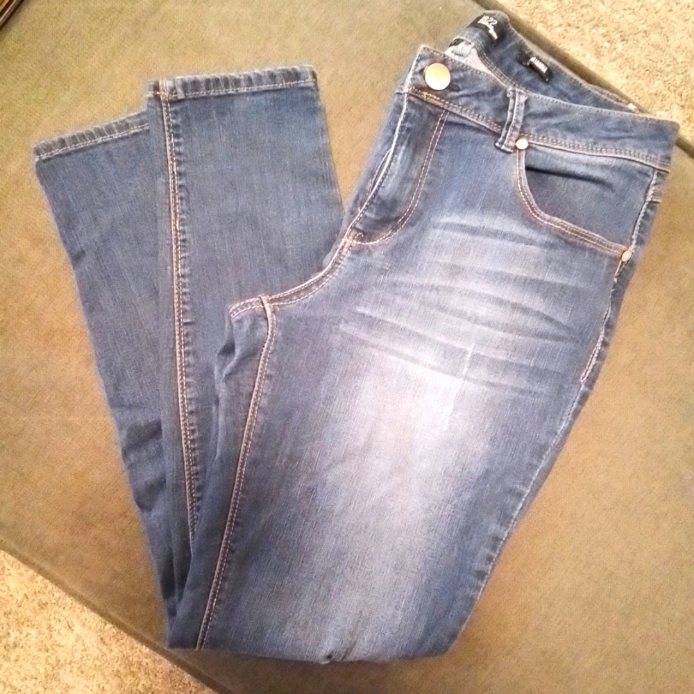 1822 Denim Adriana